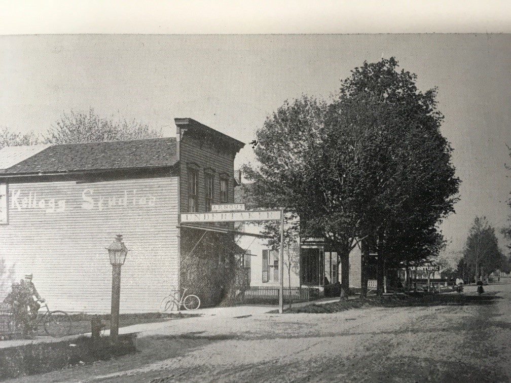 street view of former buildings in 1920s prior to building library